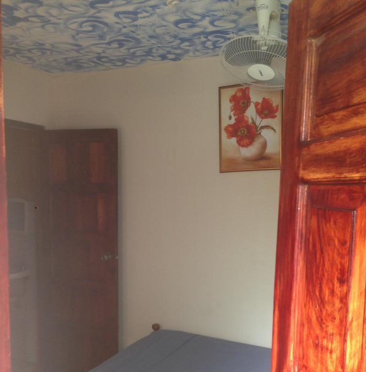 Hostal Brisas Y Olas San Juan del Sur Bilik gambar